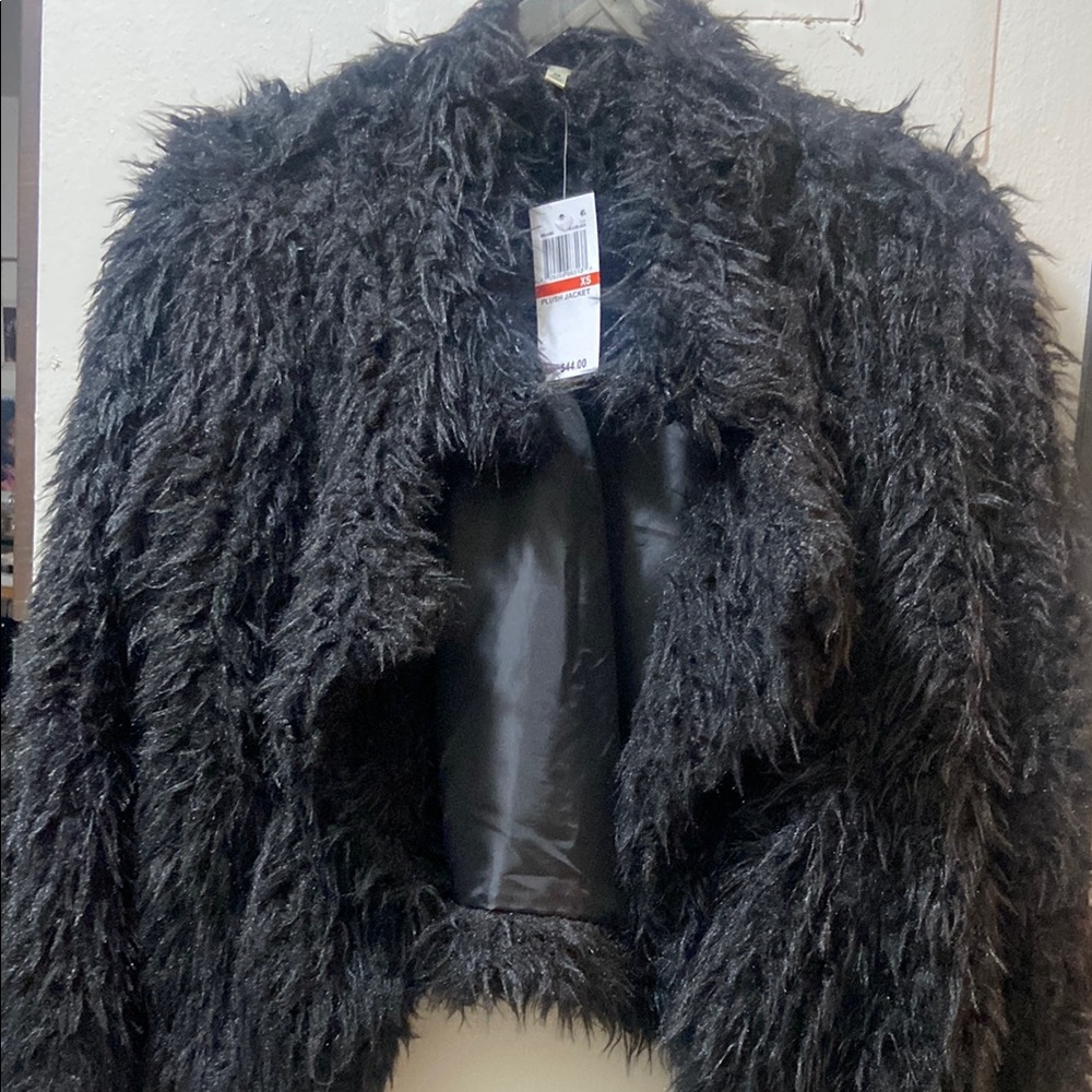 Chic Black Faux Fur Jacket